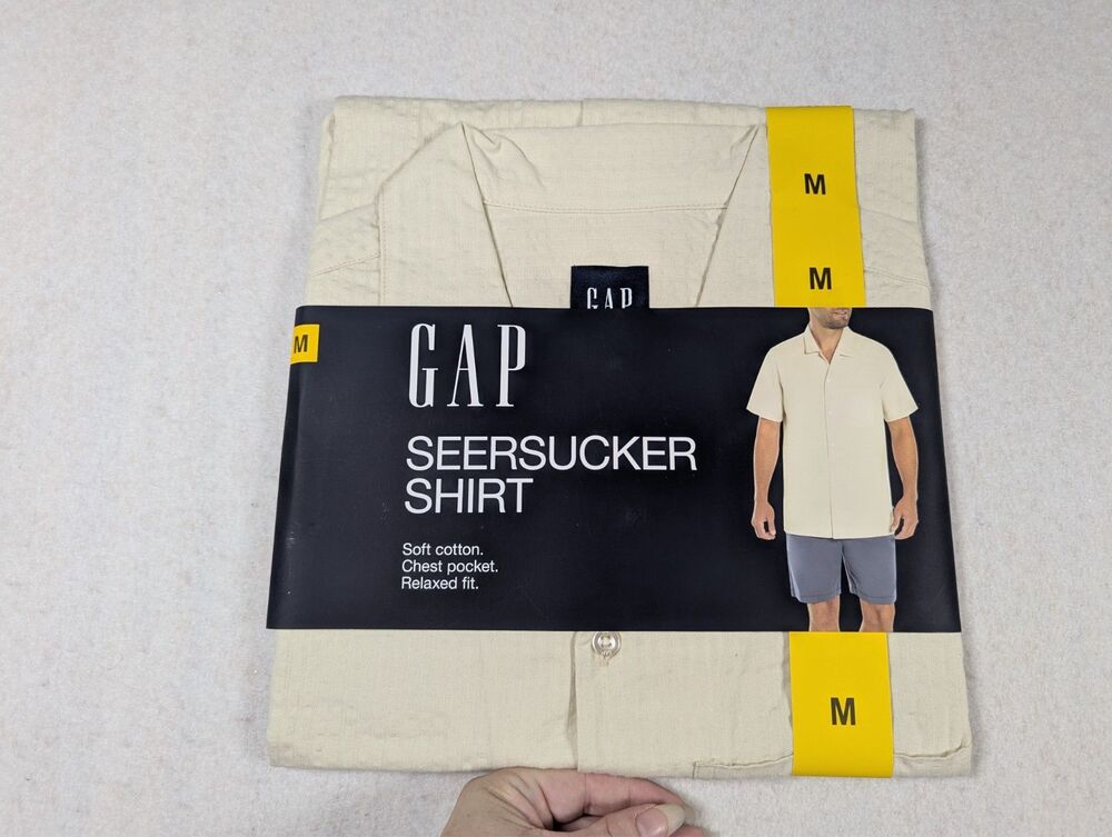 GAP - Men's - Short Sleeve Relaxed Fit Seersucker - Turtle Dove - Size M